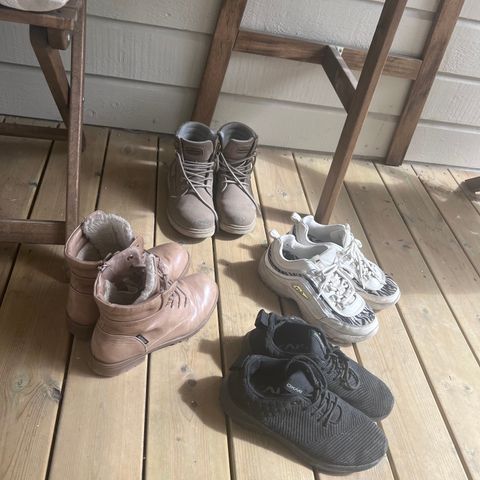 4 par sko i str 37 selges samlet