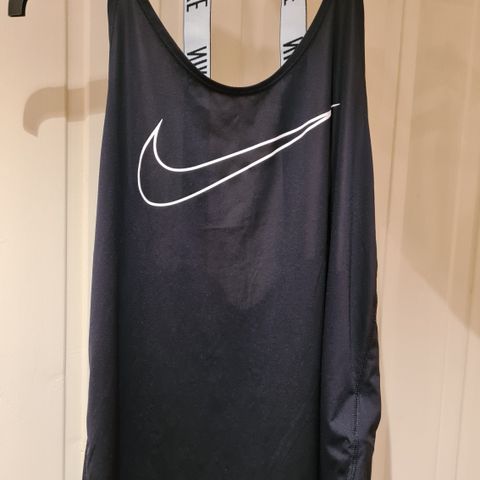 Nike topp strS