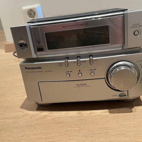 Panasonic stereo anlegg