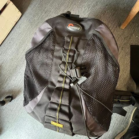 Ny pris: Lowepro Dryzone 200