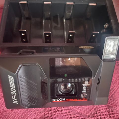 RICOH XF-30 kamera