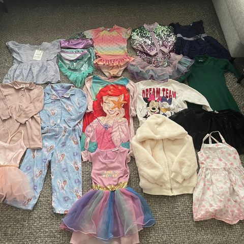 Stor sommer- klespakke jente 3-4 år - DISNEY, ZARA, H&M, KAPPAHL