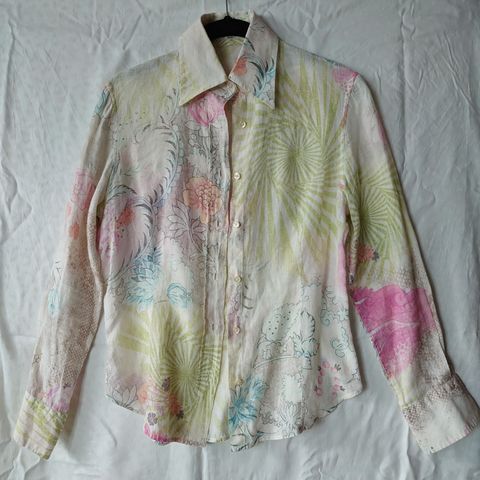 Etro - bluse i lin i sommerlige farger
