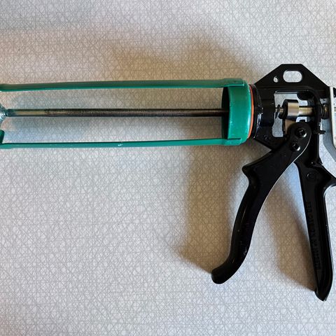 Skjellettsprøyte for lim, fug og silikon - sprøytepistol