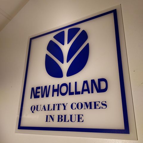 New Holland Skilt