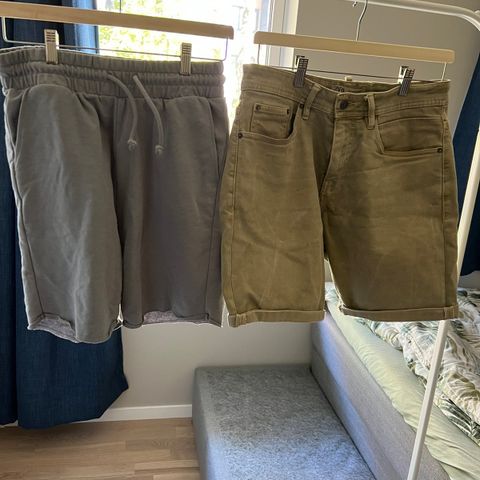 Nye klær til garderobe? Jeans og shorts fra Dressmann og Zara