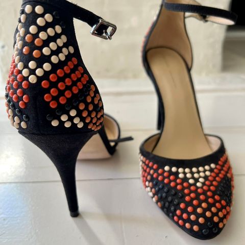 Pumps med perler, 39