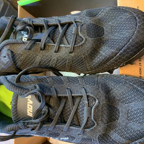 joggesko INOV str 41,5