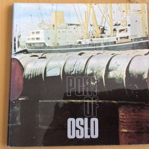 OSLO HAVN  «Port of Oslo.». Engelsk utgave 1964 av Oslo havnevesen.