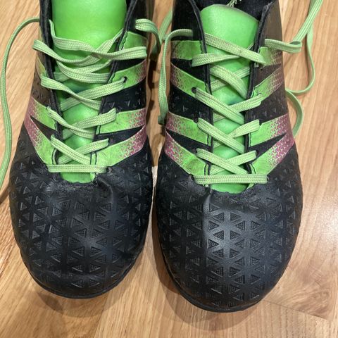 Umbro fotballsko str 36