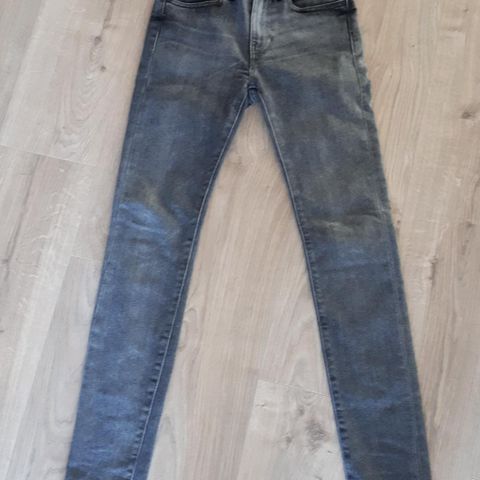 Ny Levis 519 - W28 L32