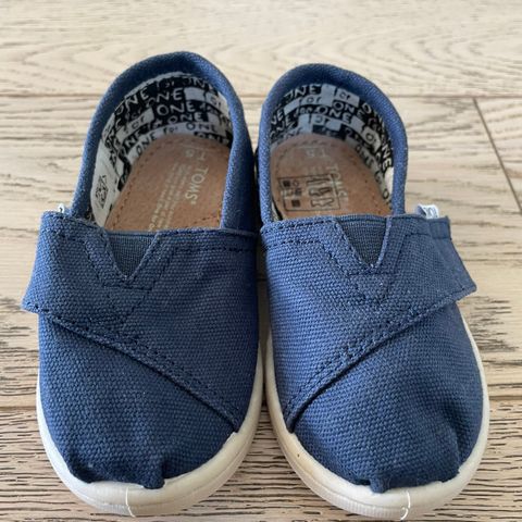 Toms sko str 21