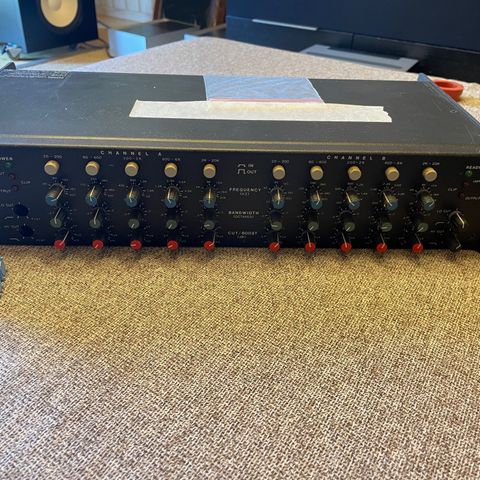 Meyer Sound CP10 Stereo Parametric Equalizer