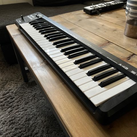 Roland a49 Keyboard Selges