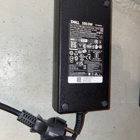 Dell strømadapter 19.5V 9.23A / 180W / pn HA180PM180