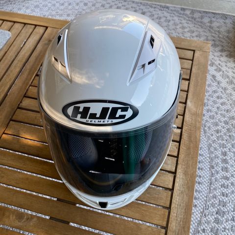 Hvit hjelm fra HJC Helmets str XS
