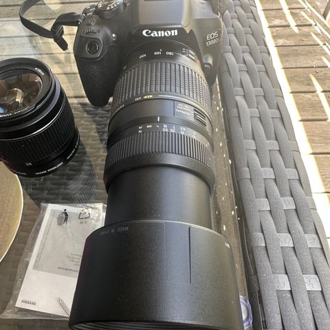 Canon eos 1300d