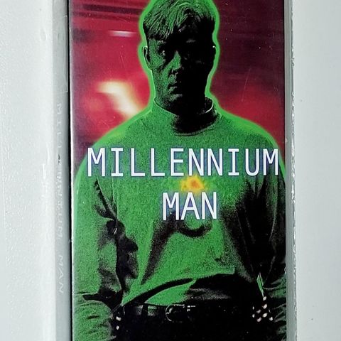 VHS SMALL BOX.MILLENNIUM MAN 1999.