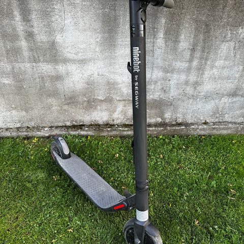 Segway Ninebot ES1 el-sparkesykkel