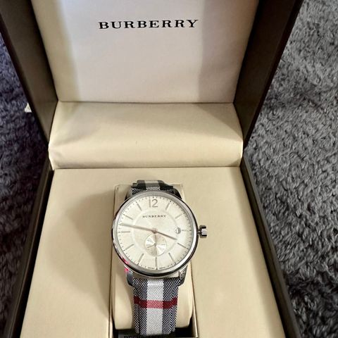 Burberry klokke