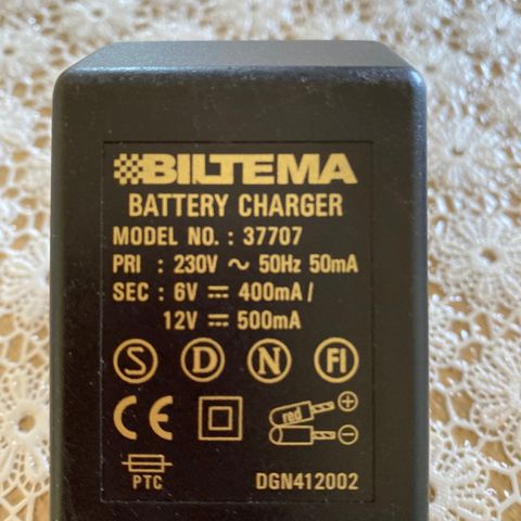 batterilader modell 37707 Biltema)  for 6 og 12v