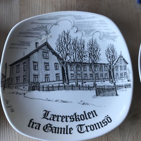 Tromsømotiver, tallerkner, 12 stk