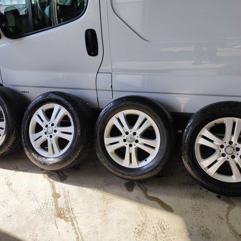 Original Mercedes ML  R klasse 18"  5x112 Felger med Continetal sommerdekk