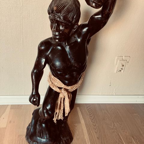 Ny pris!! Ibenholtfigur 80 cm, 6,6 kg gi bud!