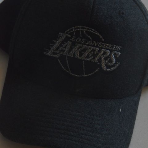 Los Angeles Lakers cap fra Mitchell & Ness