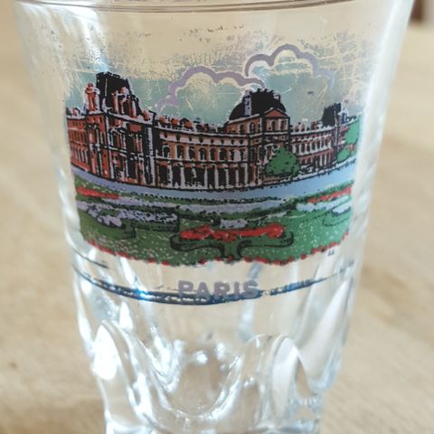 Shot-glass / Drammeglass "Paris" . trnd 19