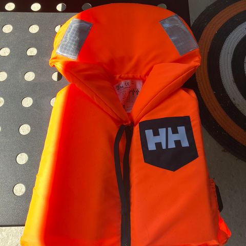 Flytevest Helly Hansen. Merket 30- 40 kg