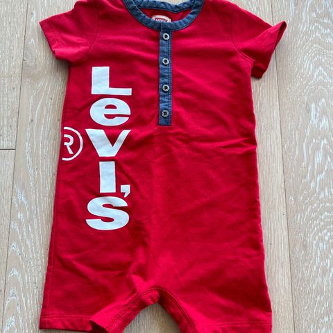 Sommerdrakt fra Levis str 92cm/24m