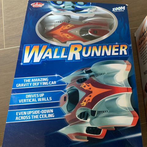 Wall runner