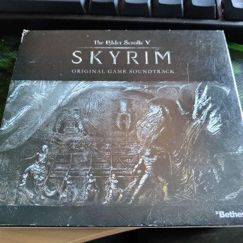The Elder Scrolls V Skyrim Original Game Soundtrack 4 CDs Autographed RARE OST