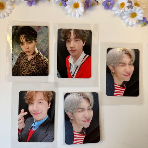 BTS lightstick photocards