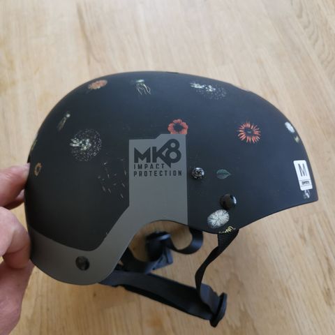 Mystic hjelm MK8