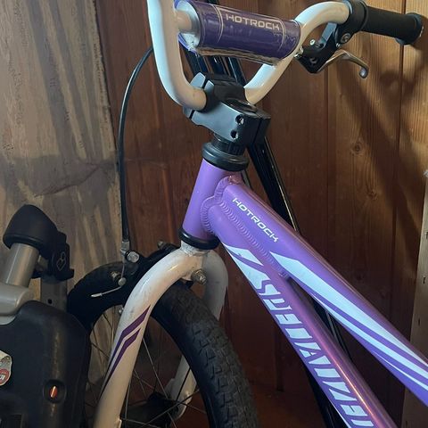 Specialized barnesykkel 16"