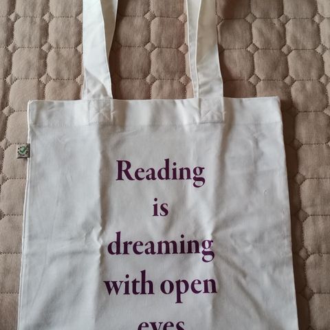 Tote bag