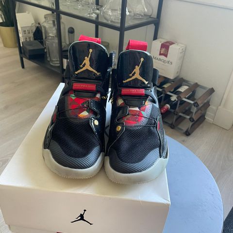 Jordan XXXIII (Chinese new year)