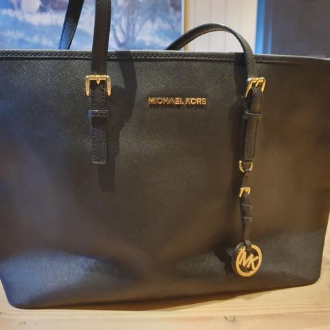 Sort Michael Kors veske