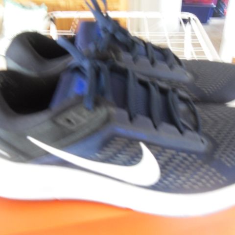 NIKE joggesko