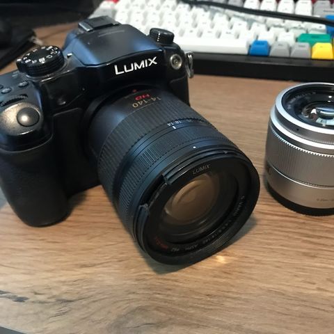 Lumix GH3 med to objektiver