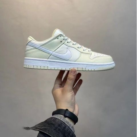 Nike Dunk Coconut Milk 42,5