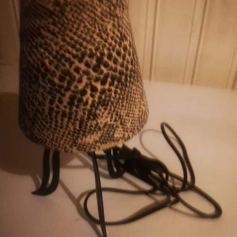 Lampe med skikkelig kult trykk!Type Leopard - Slange mønster!  🌿😉🐆🐍🌿