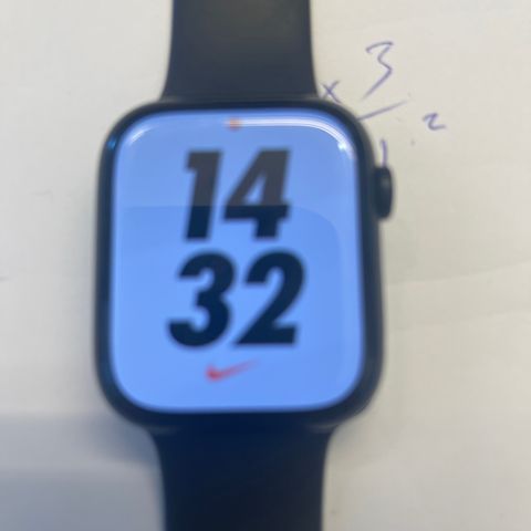 Apple Watch serie 7 Nike 45 mm GPS+eSim