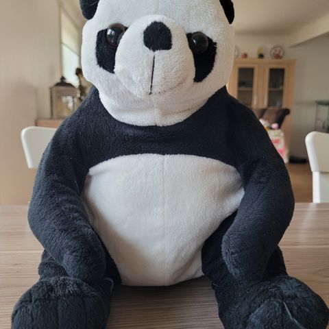 Kosedyr sittende panda 30 cm