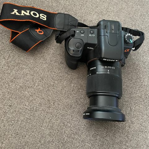 Pent brukt Sony Alpha DSLR-A200 speilreflekskamera
