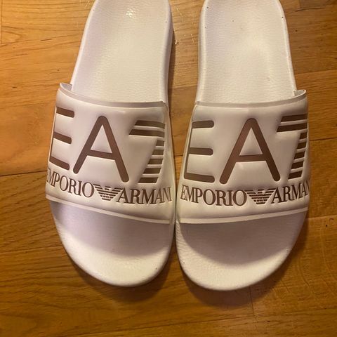 Armani EA7 sandaler str.41