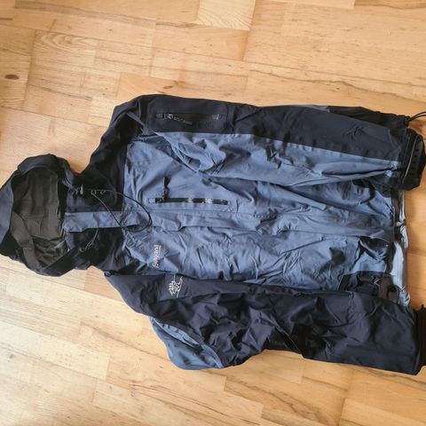 Bergans Anatomic LV skalljakke