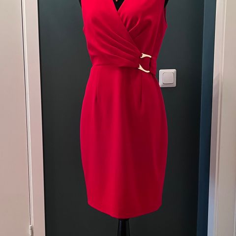 Den klassiske lille røde kjolen